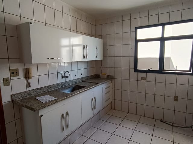 Apartamento 3 quartos e 2 banheiros, para alugar, no bairro Jardim Nossa Senhora de Fátima em Birigüi