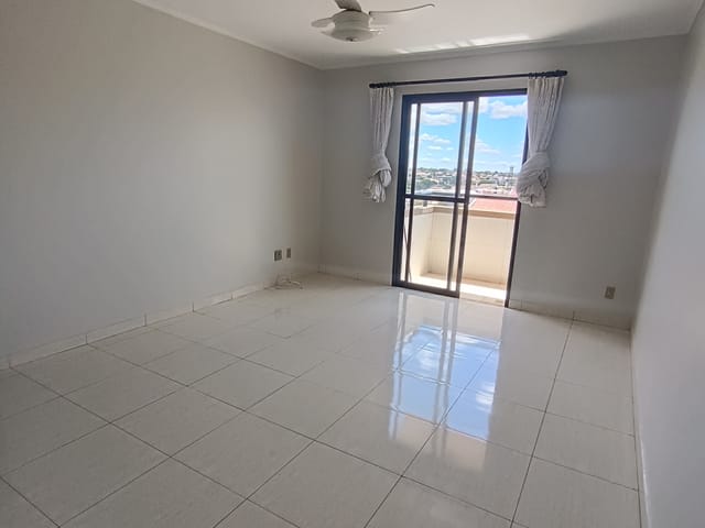 Apartamento 3 quartos e 2 banheiros, para alugar, no bairro Jardim Nossa Senhora de Fátima em Birigüi