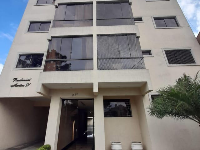Apartamento com 65m² 3 quartos e 1 banheiro, para alugar, no bairro Carioca em São José dos Pinhais