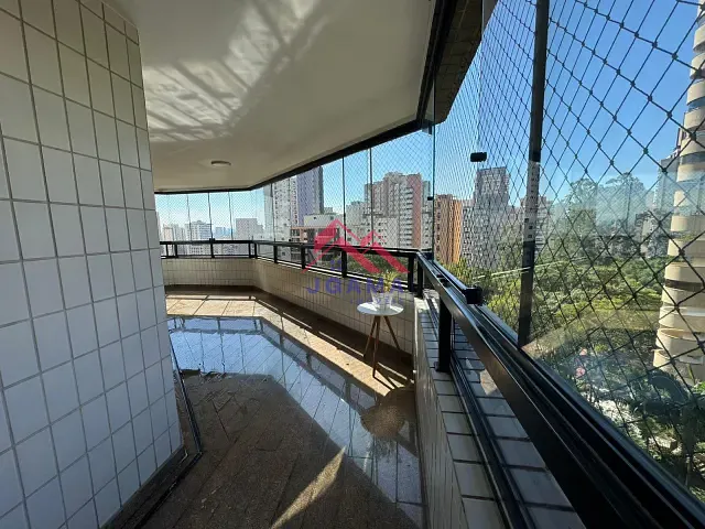 Apartamento com 230m² 4 quartos e 3 banheiros, à venda ou para alugar, no bairro Jardim Londrina em São Paulo