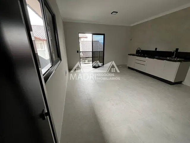 Apartamento com 96m² 3 quartos e 2 banheiros, para alugar, no bairro Aririú em Palhoça