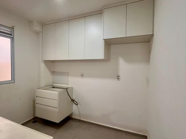 Apartamento 2 quartos e 1 banheiro, para alugar, no bairro Parque Industrial em Araçatuba