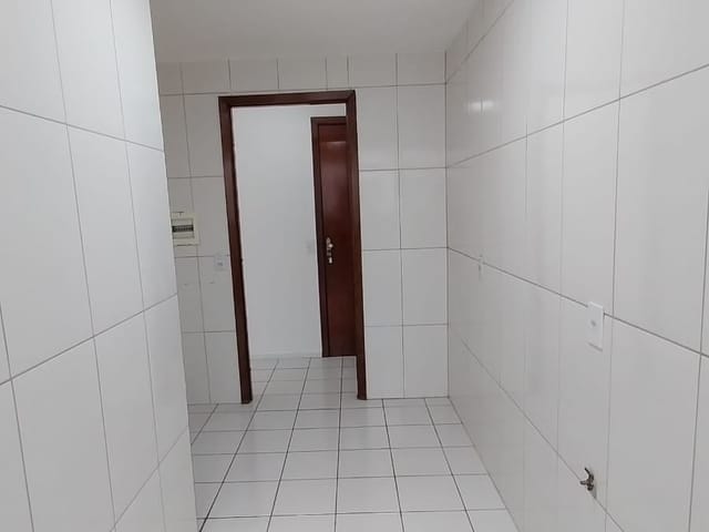 Apartamento com 50m² 2 quartos e 1 banheiro, para alugar, no bairro Santo Antônio em São José dos Pinhais