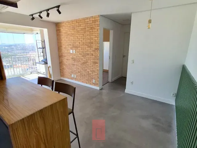 Apartamento 2 quartos e 2 banheiros, para alugar, no bairro Água Branca em São Paulo