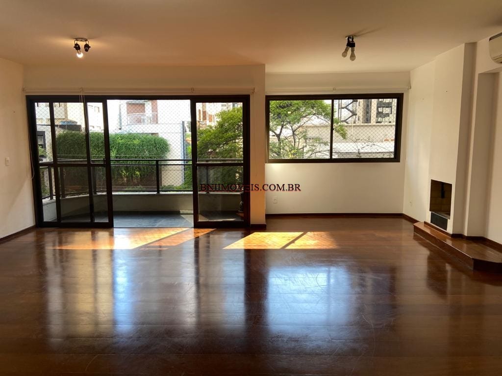 Apartamento, 4 quartos, 200 m² - Foto 1