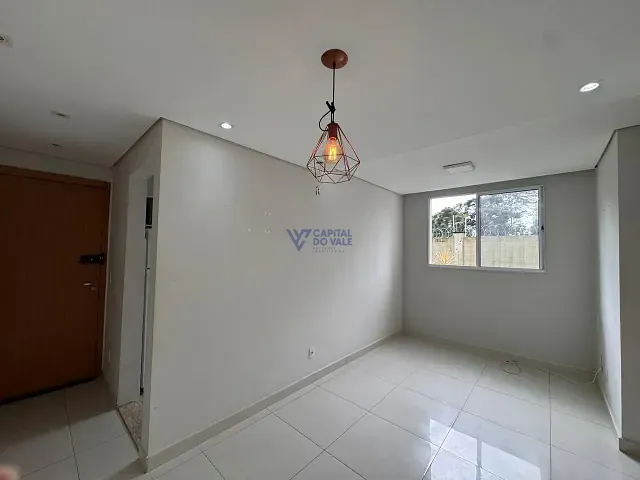 Apartamento 2 quartos e 1 banheiro, à venda, no bairro Jardim das Indústrias em São José dos Campos