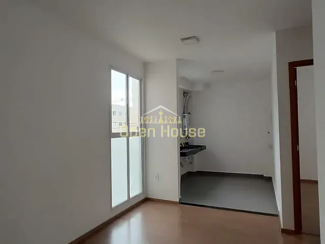 Apartamento 2 quartos e 1 banheiro, para alugar, no bairro São Luiz em Volta Redonda