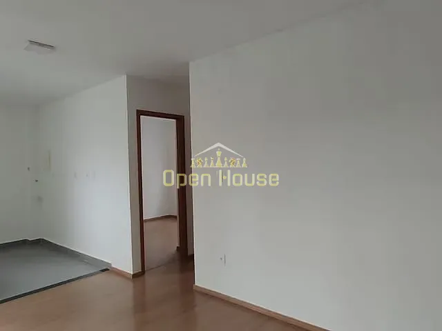 Apartamento 2 quartos e 1 banheiro, para alugar, no bairro São Luiz em Volta Redonda