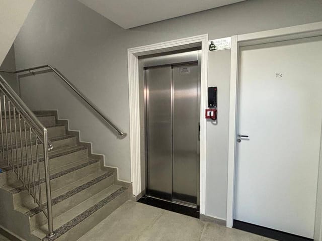 Apartamento com 54m² 3 quartos e 1 banheiro, à venda, no bairro Cidade Jardim em São José dos Pinhais
