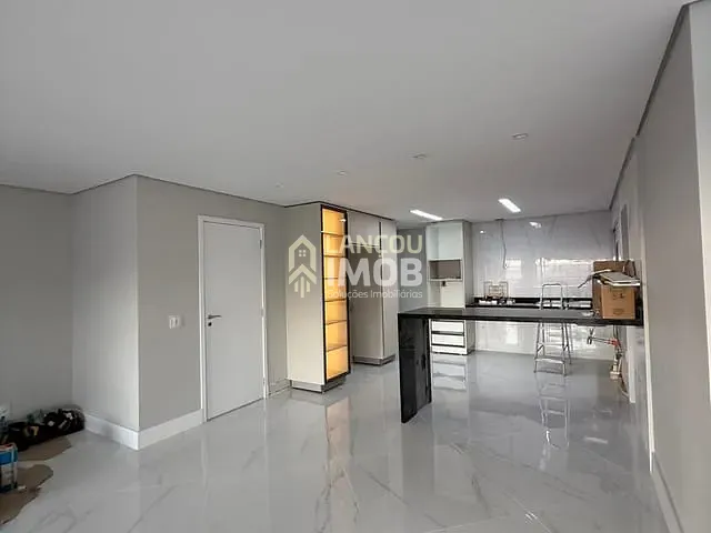 Apartamento com 175m² 3 quartos e 5 banheiros, para alugar, no bairro Anhangabaú em Jundiaí