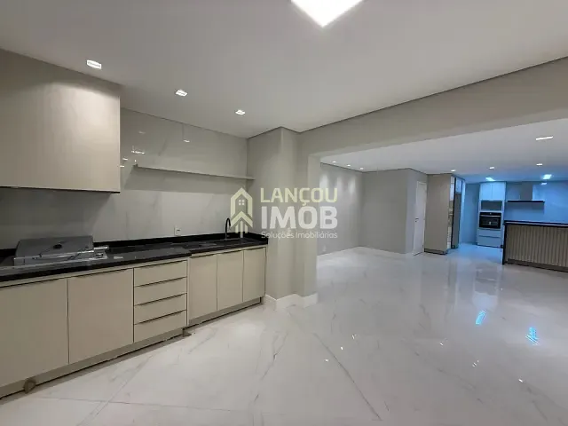 Apartamento com 175m² 3 quartos e 5 banheiros, para alugar, no bairro Anhangabaú em Jundiaí