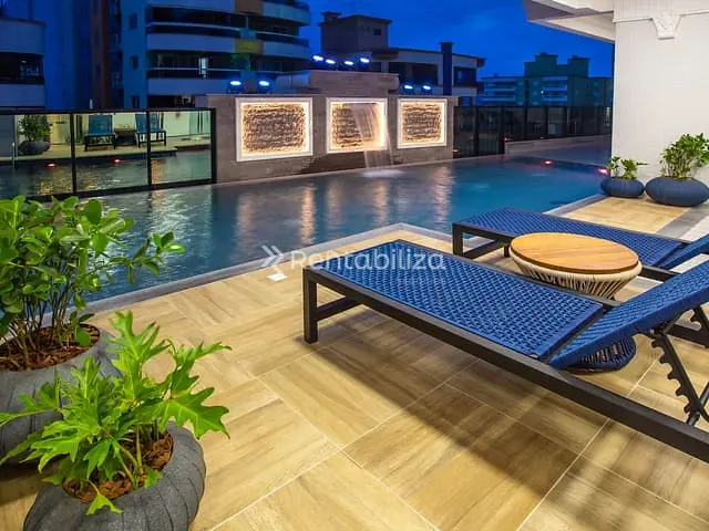 Apartamento com 302m² 4 quartos e 1 banheiro, à venda, no bairro Meia Praia em Itapema