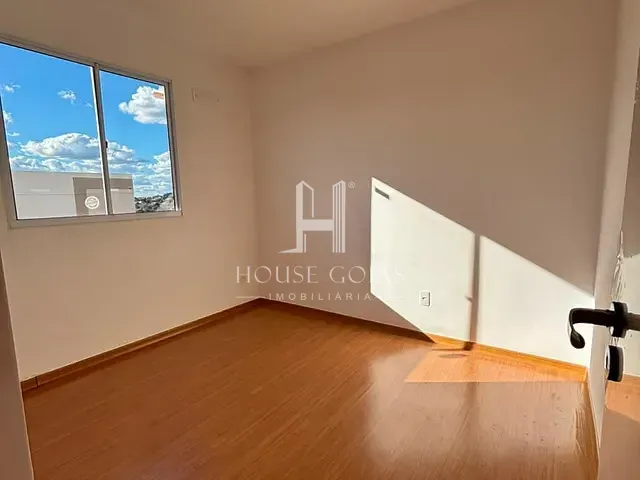 Apartamento 2 quartos e 1 banheiro, à venda, no bairro Vila Mutirão I em Goiânia