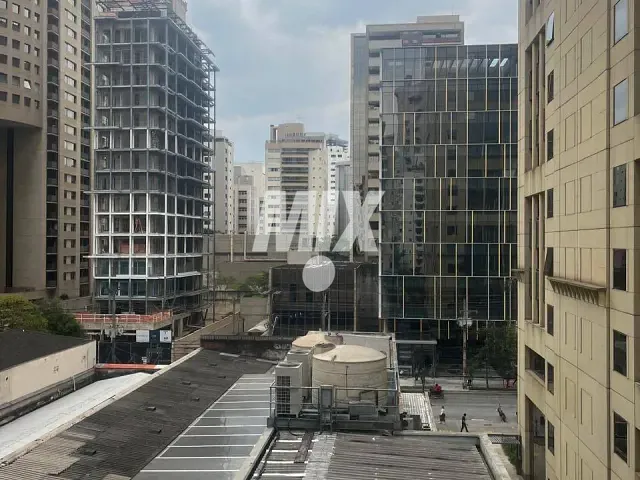 Apartamento 1 quarto e 1 banheiro, à venda, no bairro Itaim Bibi em São Paulo