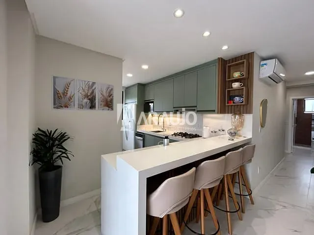 Apartamento 2 quartos e 2 banheiros, à venda, no bairro Centro em Itajaí