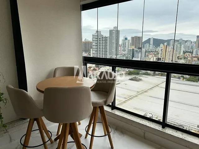 Apartamento 2 quartos e 2 banheiros, à venda, no bairro Centro em Itajaí