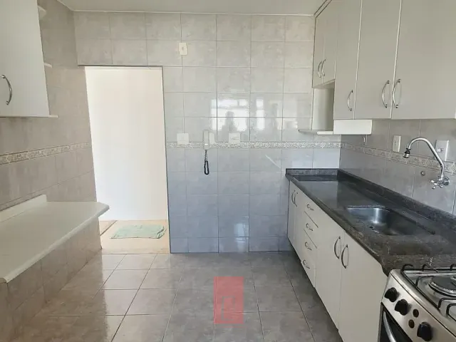 Apartamento 3 quartos e 2 banheiros, para alugar, no bairro Santa Teresinha em São Paulo