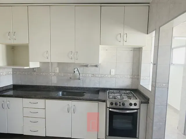 Apartamento 3 quartos e 2 banheiros, para alugar, no bairro Santa Teresinha em São Paulo