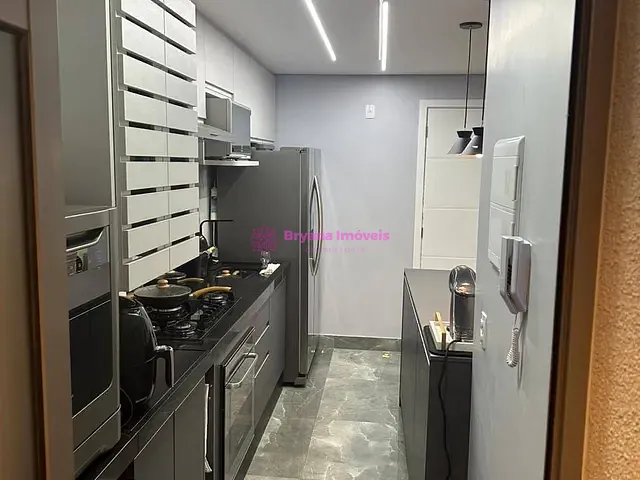 Apartamento com 68m² 2 quartos e 2 banheiros, à venda, no bairro Vila Gilda em Santo André