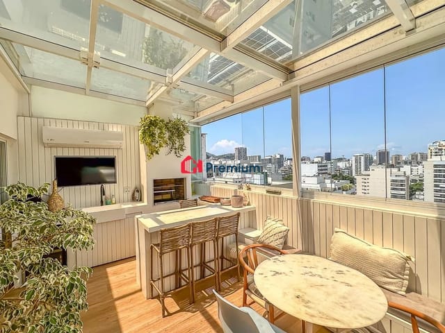 Apartamento 3 quartos e 2 banheiros, à venda, no bairro Botafogo em Rio de Janeiro