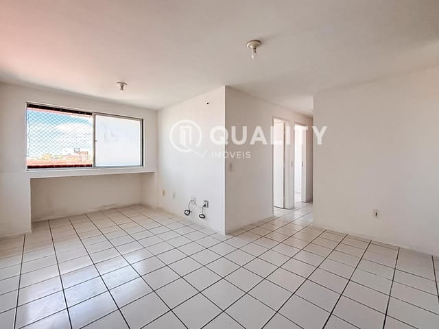 Apartamento 3 quartos e 3 banheiros, à venda, no bairro Messejana em Fortaleza