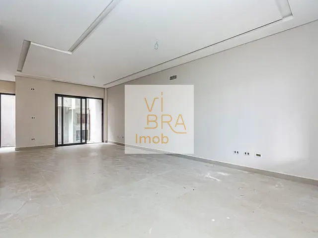Sobrado 3 quartos e 5 banheiros, à venda, no bairro Água Verde em Curitiba