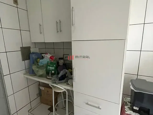 Apartamento com 64m² 3 quartos e 1 banheiro, à venda, no bairro Jardim Novo Sabará em Londrina