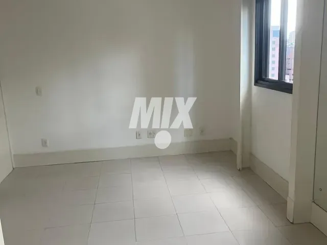 Apartamento 1 quarto e 1 banheiro, para alugar, no bairro Vila Olímpia em São Paulo