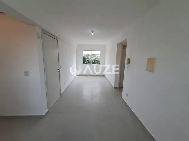 Apartamento com 60m² 2 quartos e 1 banheiro, à venda, no bairro Santa Cândida em Curitiba