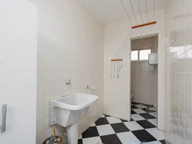 Apartamento com 118m² 3 quartos e 2 banheiros, para alugar, no bairro Centro em Pelotas