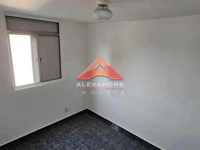 Apartamento com 90m² 2 quartos e 1 banheiro, para alugar, no bairro Vila Industrial em São José dos Campos