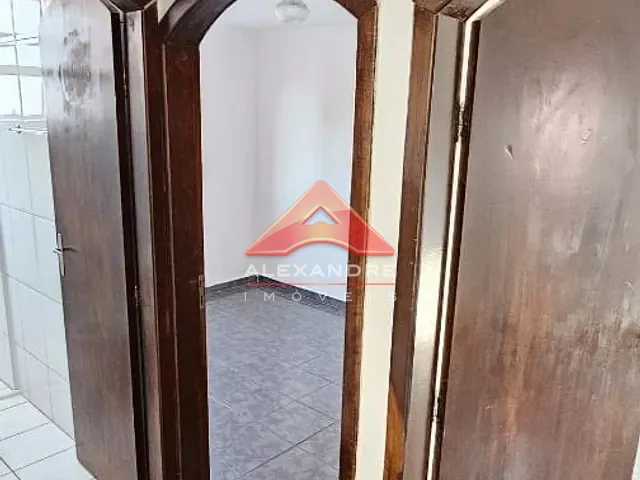 Apartamento com 90m² 2 quartos e 1 banheiro, para alugar, no bairro Vila Industrial em São José dos Campos