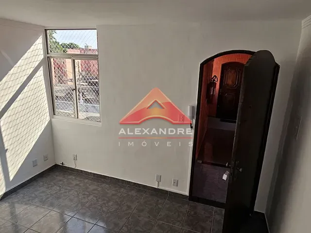 Apartamento com 90m² 2 quartos e 1 banheiro, para alugar, no bairro Vila Industrial em São José dos Campos