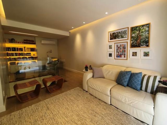 Apartamento à venda, no bairro Bingen em Petrópolis