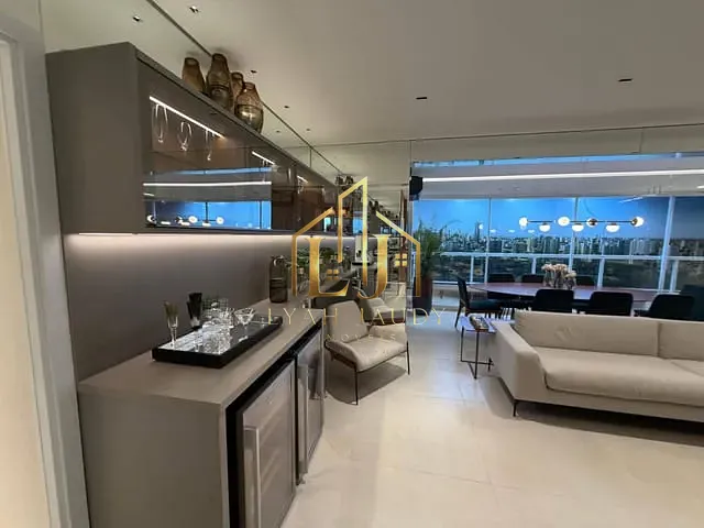 Apartamento com 170m² 3 quartos e 5 banheiros, à venda, no bairro Duque de Caxias em Cuiabá