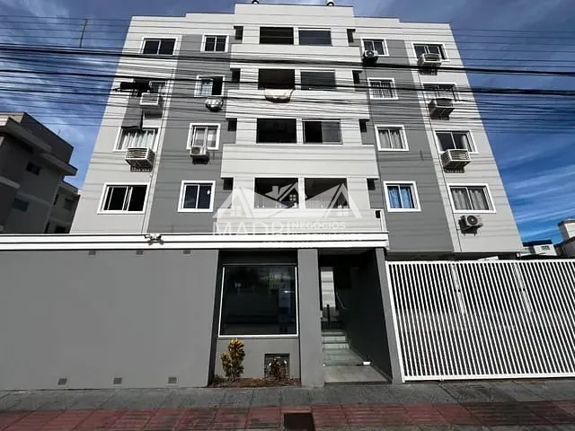 Apartamento 2 quartos e 1 banheiro, para alugar, no bairro Pagani em Palhoça