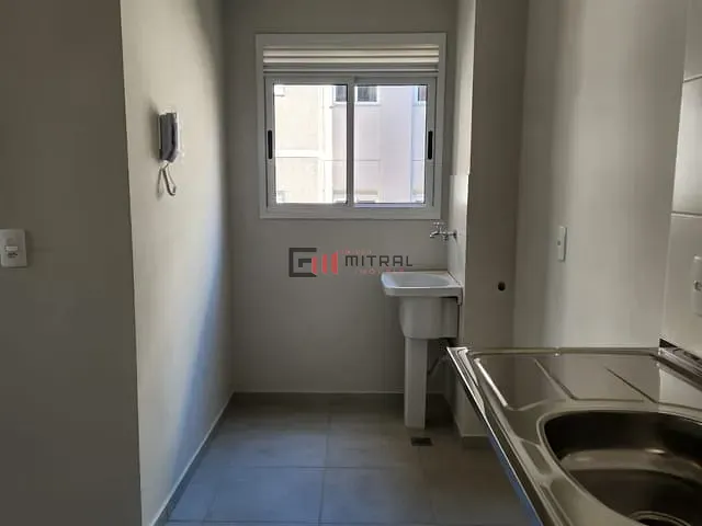 Apartamento 2 quartos e 1 banheiro, à venda, no bairro Colinas em Londrina