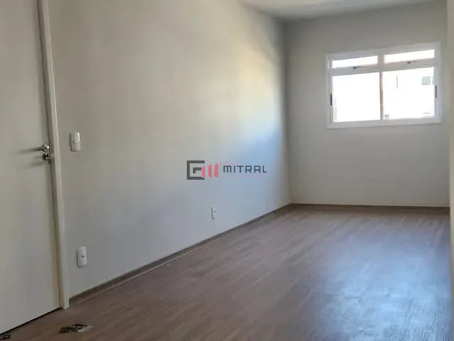 Apartamento 2 quartos e 1 banheiro, à venda, no bairro Colinas em Londrina