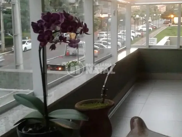 Apartamento com 141m² 3 quartos e 2 banheiros, à venda, no bairro GLEBA PALHANO em Londrina
