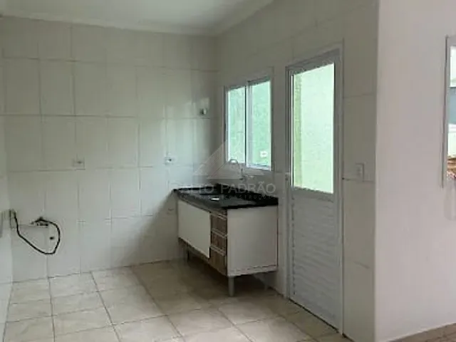 Apartamento 2 quartos e 1 banheiro, à venda, no bairro Jardim Ana Maria em Santo André