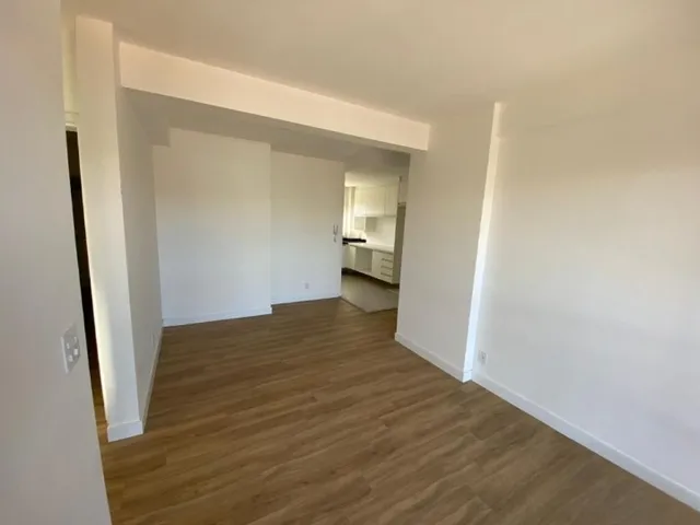 Apartamento 2 quartos e 2 banheiros, para alugar, no bairro Vila Assunção em Santo André