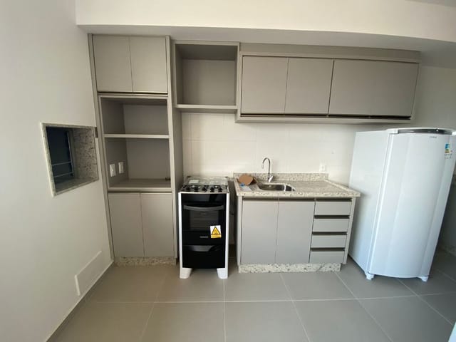 Apartamento 2 quartos e 1 banheiro, para alugar, no bairro Vivendas Do Arvoredo em Londrina
