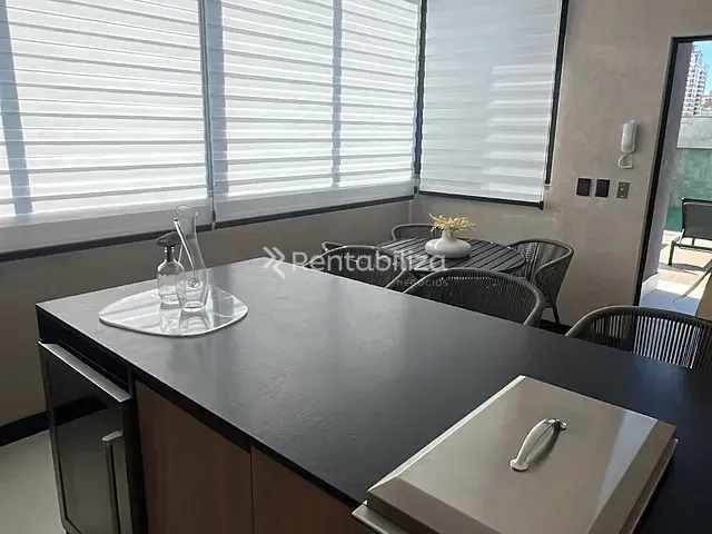 Apartamento 3 quartos e 3 banheiros, à venda, no bairro Meia Praia em Itapema