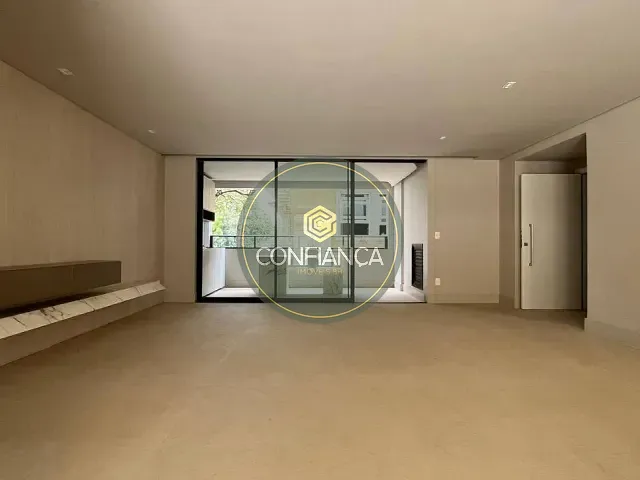 Apartamento 3 quartos e 5 banheiros, à venda, no bairro Santo Antônio em Belo Horizonte