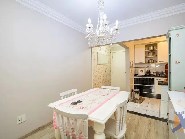 Apartamento 2 quartos e 1 banheiro, à venda, no bairro Novo Mundo em Curitiba