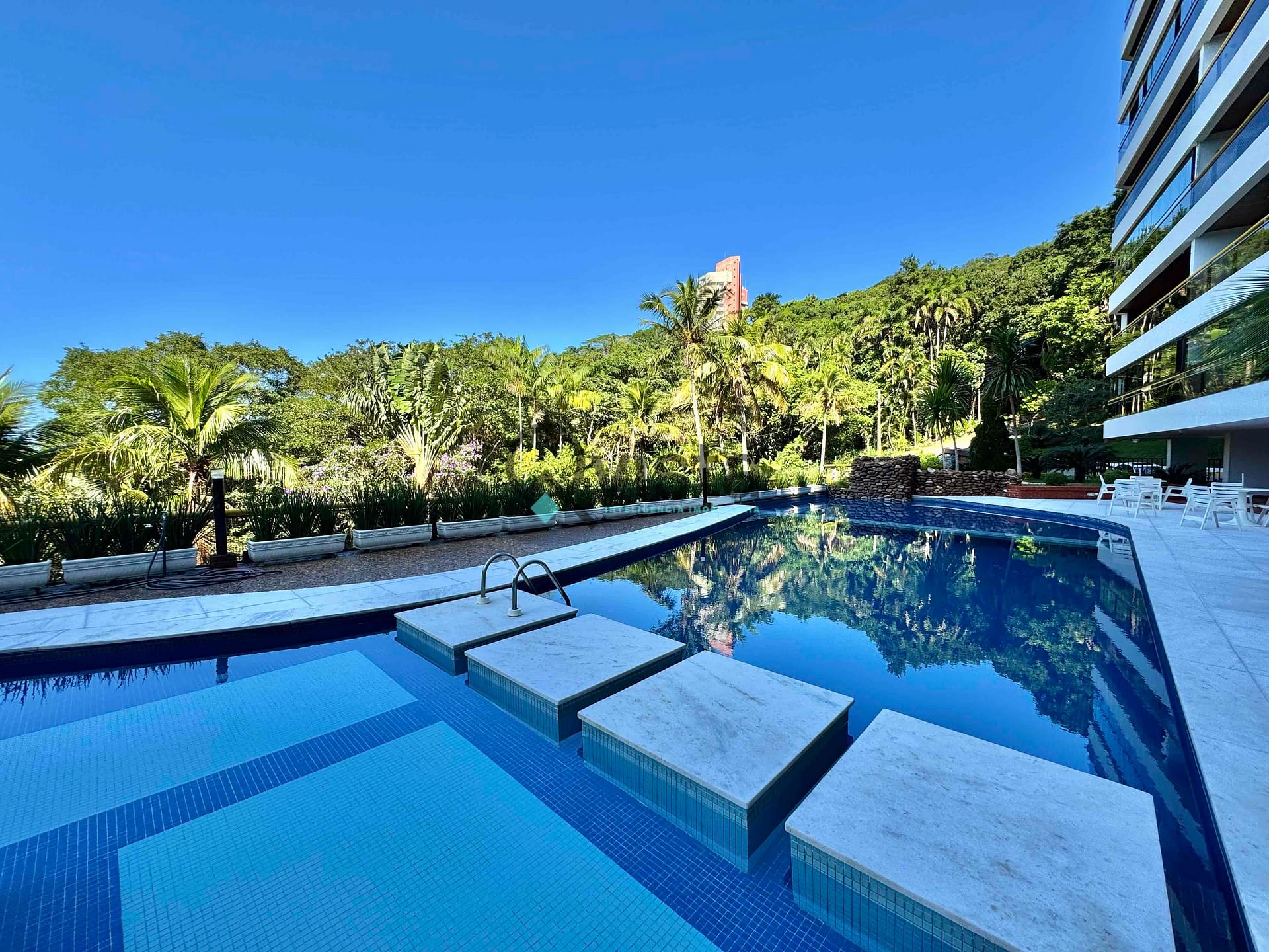 Apartamento, 3 quartos, 168 m² - Foto 1