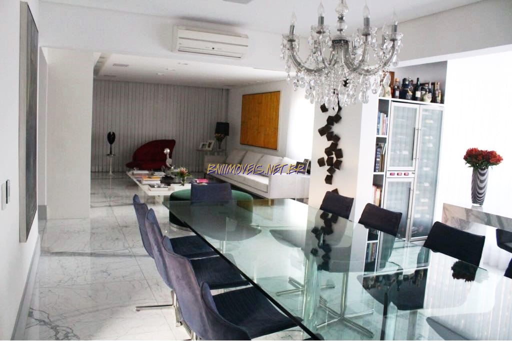 Apartamento, 4 quartos, 236 m² - Foto 1