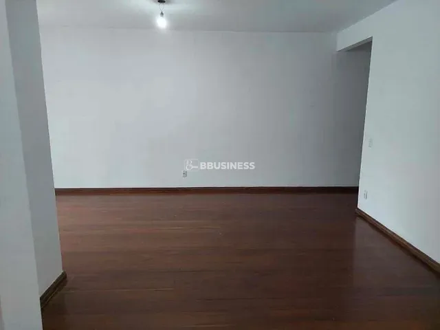 Apartamento com 200m² 3 quartos e 2 banheiros, à venda, no bairro Centro em Campos dos Goytacazes