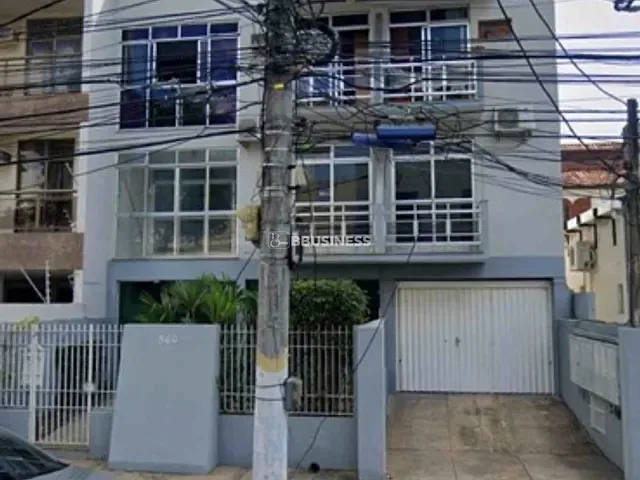 Apartamento com 200m² 3 quartos e 2 banheiros, à venda, no bairro Centro em Campos dos Goytacazes