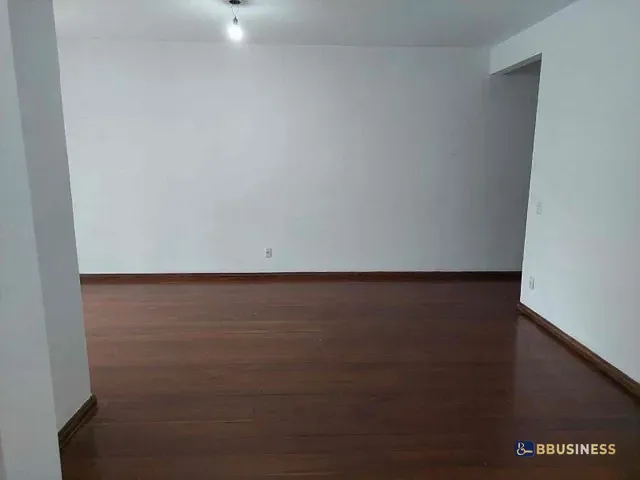 Apartamento com 200m² 3 quartos e 2 banheiros, à venda, no bairro Centro em Campos dos Goytacazes